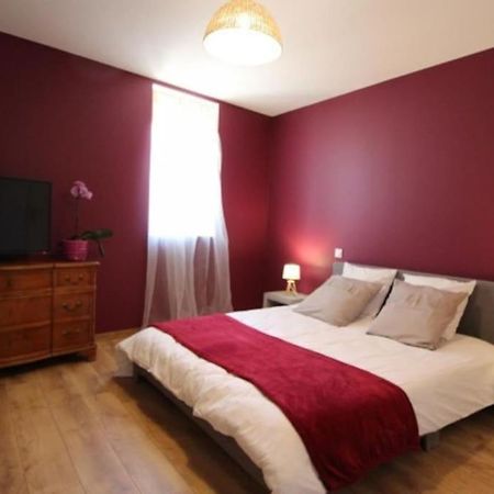 Petit Appartement Confortable Châteaubourg Eksteriør bilde