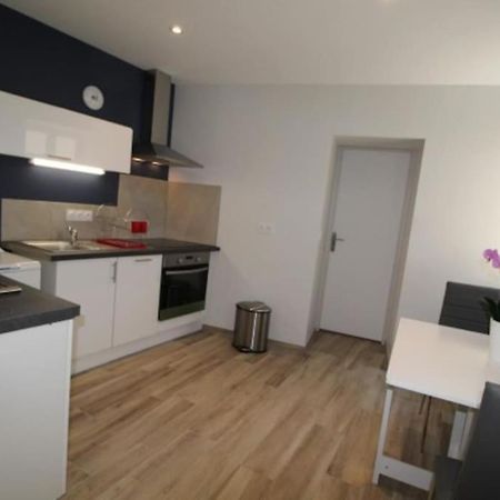 Petit Appartement Confortable Châteaubourg Eksteriør bilde